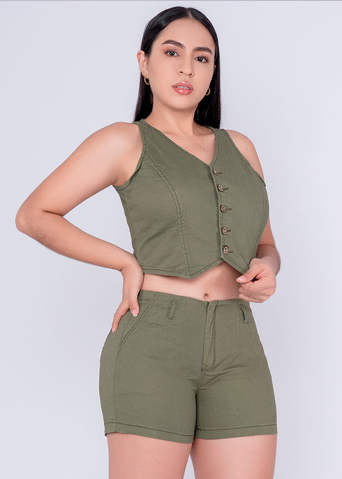 Conjunto Dril short skinny mas chaleco color verde.